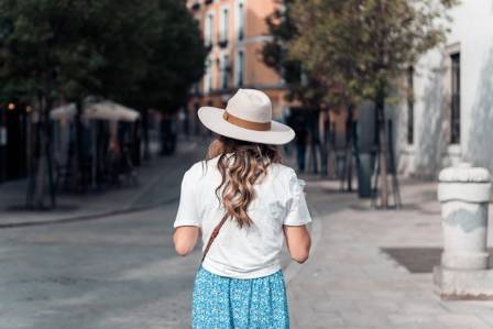 How to Create Comfortable Airport Outfits Without Sacrificing Style