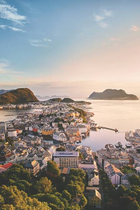 From Dramatic Fjords to Arctic Peaks: A Journey Through Norway's Most Breathtaking Landscapes