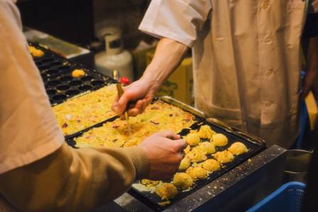 Japanese Street Food Guide: Takoyaki